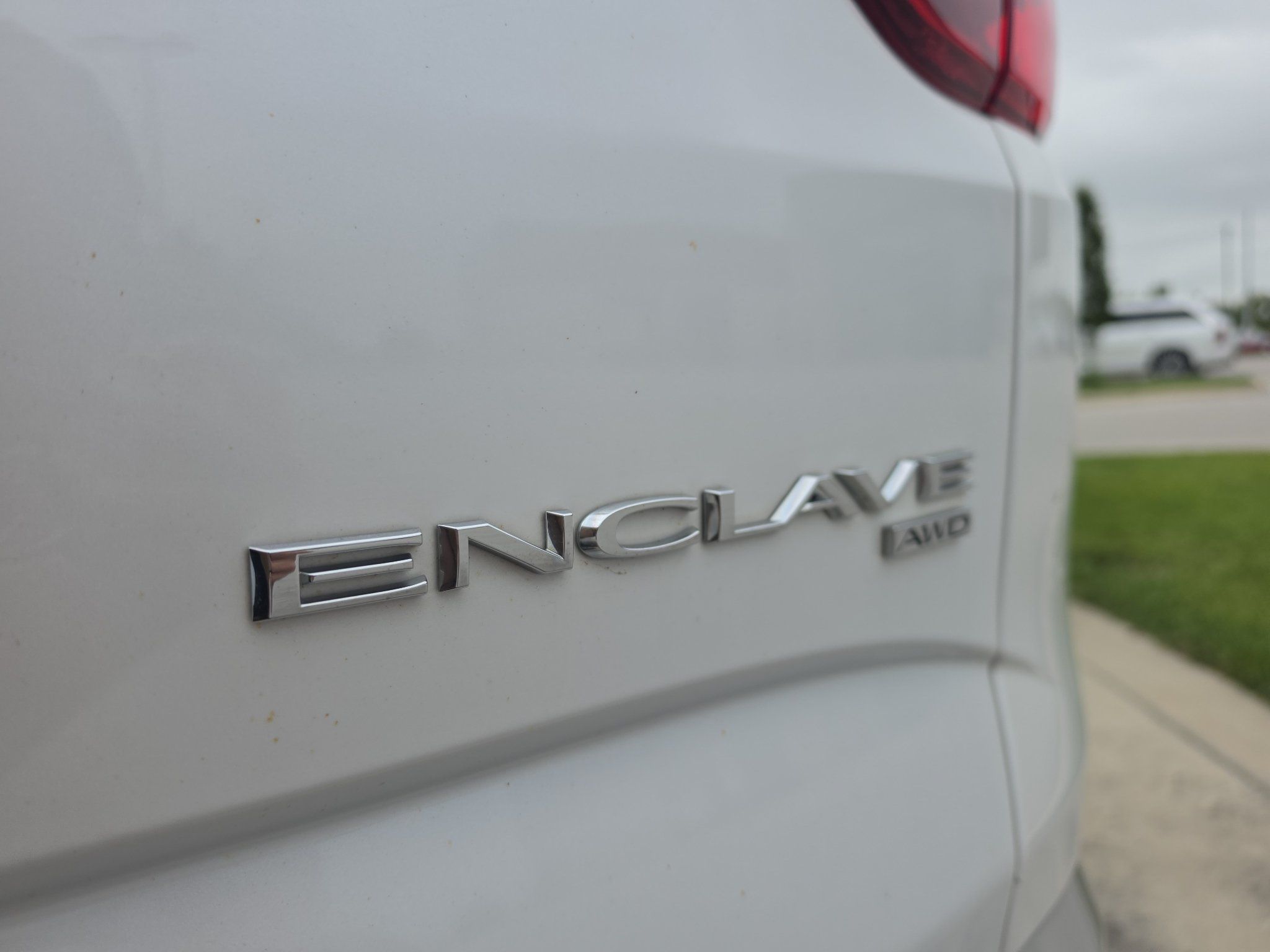 Used 2018 Buick Enclave Avenir AWD/4WD image 19