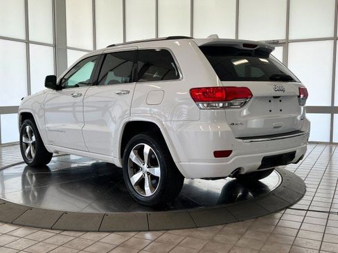 Used 2016 Jeep Grand Cherokee Overland AWD/4WD image 5