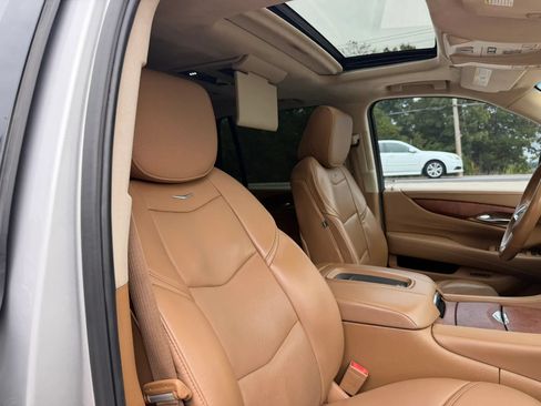 Used 2016 Cadillac Escalade Platinum AWD/4WD image 55