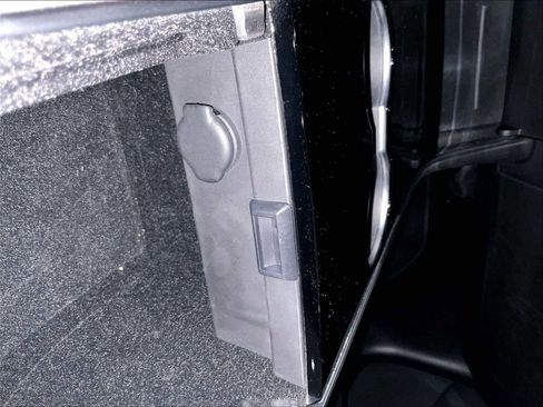 Used 2019 Tesla Model 3 Mid Range image 28