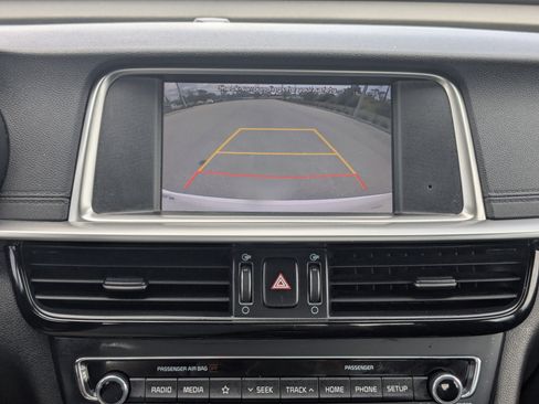 Used 2019 Kia Optima LX image 24