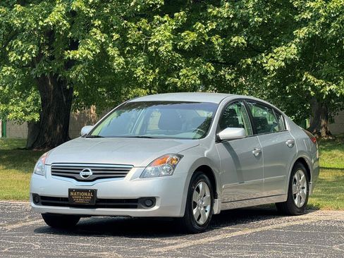 Used 2008 Nissan Altima 2.5 S FWD image 1