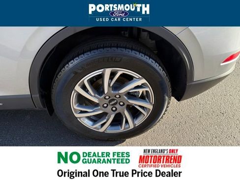 Used 2023 Lincoln Corsair AWD w/ Equipment Group 101A image 22