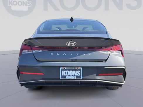 New 2026 Hyundai Elantra Sport image 5