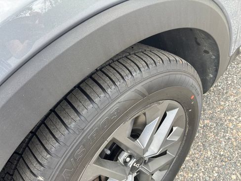 Certified 2024 Kia Telluride LX AWD/4WD image 28
