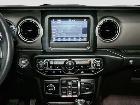 Used 2023 Jeep Wrangler Unlimited w/ Cold Weather Group AWD/4WD image 11