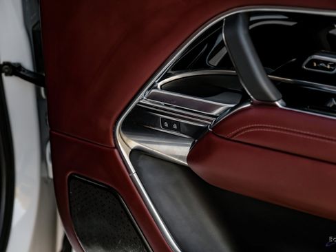 Used 2023 Land Rover Range Rover Long Wheelbase Autobiography image 85