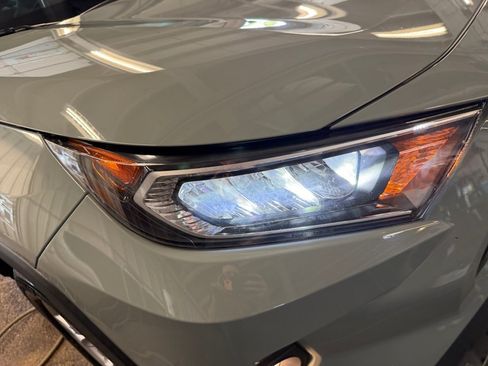 Used 2021 Toyota RAV4 XLE w/ Convenience Package AWD/4WD image 24