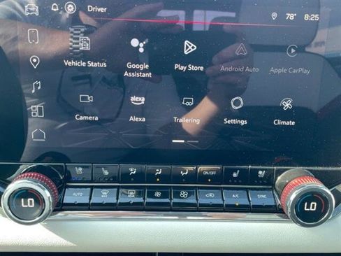 Used 2024 GMC Canyon AT4X image 22