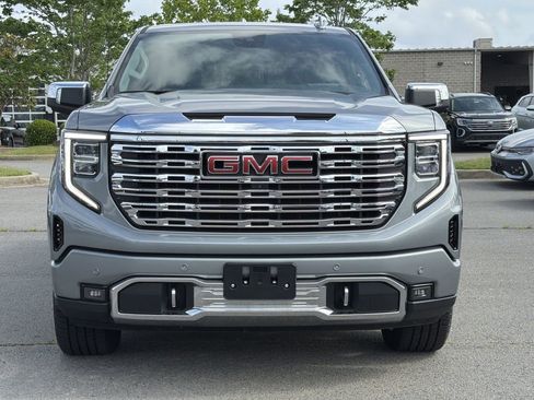 Used 2023 GMC Sierra 1500 Denali w/ Technology Package AWD/4WD image 8