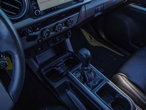 Used 2021 Toyota Tacoma SR5 image 16