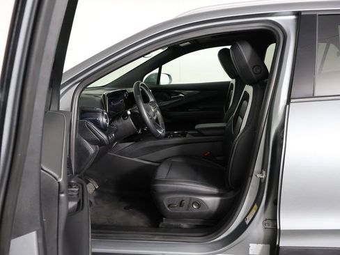 Used 2024 Chevrolet Blazer EV LT AWD/4WD image 30