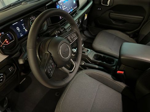 New 2025 Jeep Wrangler Sport S image 9