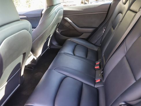 Used 2023 Tesla Model 3 Standard Range RWD image 17