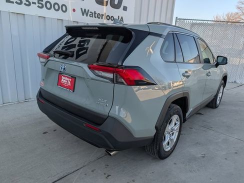 Used 2021 Toyota RAV4 XLE w/ XLE Grade Weather Package image 26
