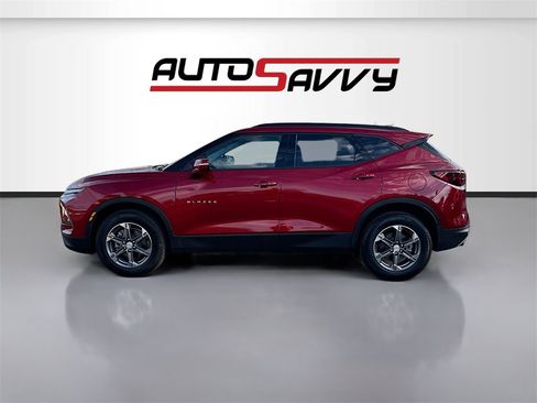 Used 2025 Chevrolet Blazer LT image 4