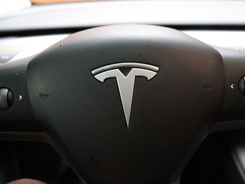Used 2021 Tesla Model 3 Long Range image 48