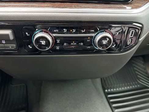 New 2025 GMC Sierra 1500 Elevation image 33