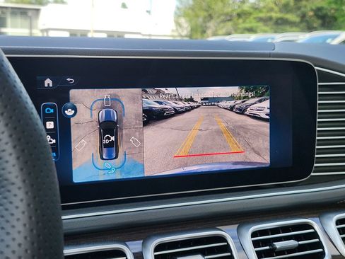 New 2026 Mercedes-Benz GLS 450 4MATIC image 25