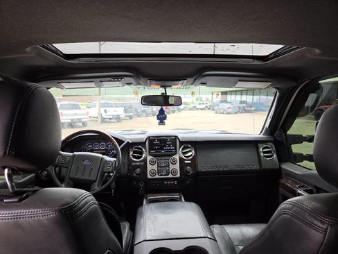 Used 2015 Ford F350 Platinum image 28