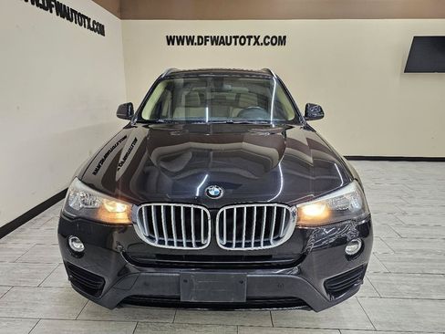 Used 2017 BMW X3 sDrive28i RWD image 3