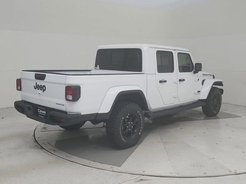 New 2025 Jeep Gladiator Sport image 8