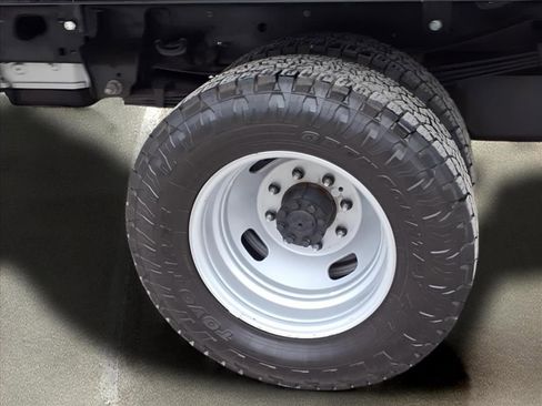 Used 2024 Ford F350 XL w/ Snow Plow Prep Package image 12