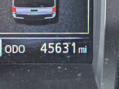 Used 2023 Toyota Tacoma TRD Off-Road image 38