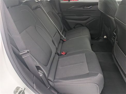 Used 2025 Jeep Grand Cherokee Laredo X w/ Luxury Tech Group I image 28