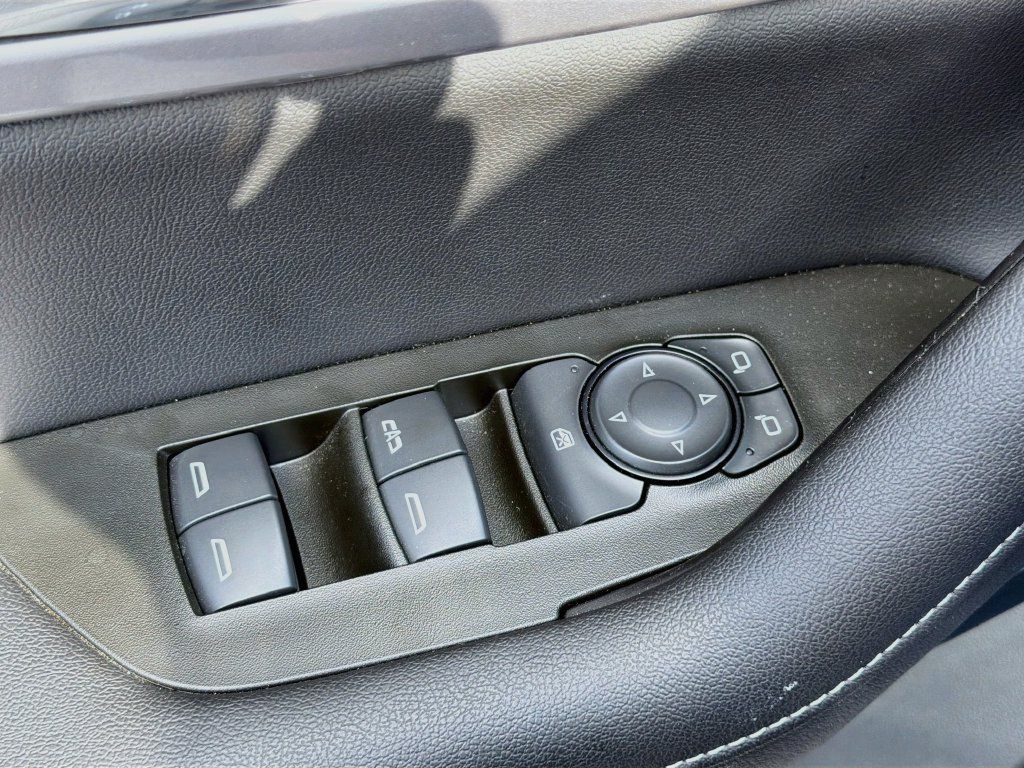 Used 2024 Chevrolet Blazer LT w/ Sound & Technology Package AWD/4WD image 18