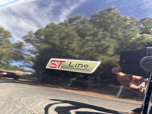 New 2025 Ford Explorer ST-Line w/ Premium Package image 12