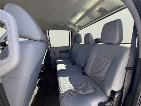 Used 2011 Ford F450 XL image 4