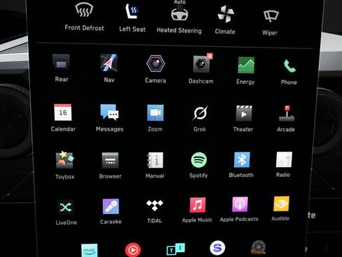 Used 2025 Tesla Cybertruck AWD Crew Cab image 29