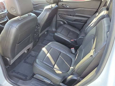 Used 2020 GMC Acadia SLT w/ Premium Package image 22