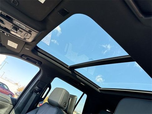 Used 2024 Chevrolet Tahoe RST w/ Luxury Package image 22