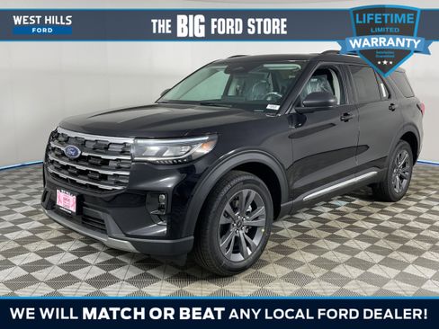 New 2025 Ford Explorer Active w/ Active Comfort Package image 1