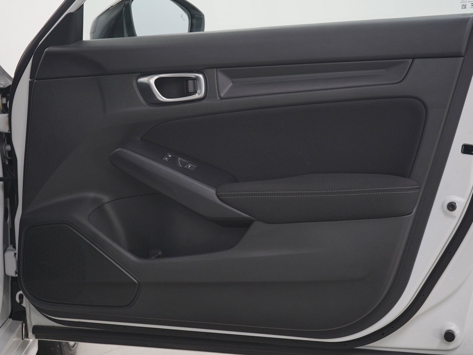 Used 2025 Honda Civic Sport image 11