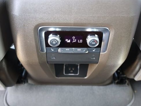 Used 2025 GMC Yukon Elevation AWD/4WD image 29
