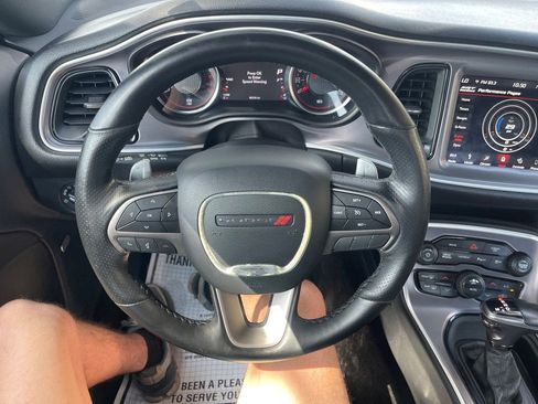 Used 2019 Dodge Challenger R/T Scat Pack w/ Driver Convenience Group RWD image 11