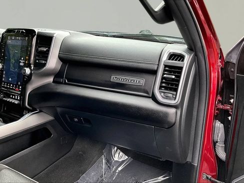 Used 2023 RAM 1500 Laramie AWD/4WD image 18