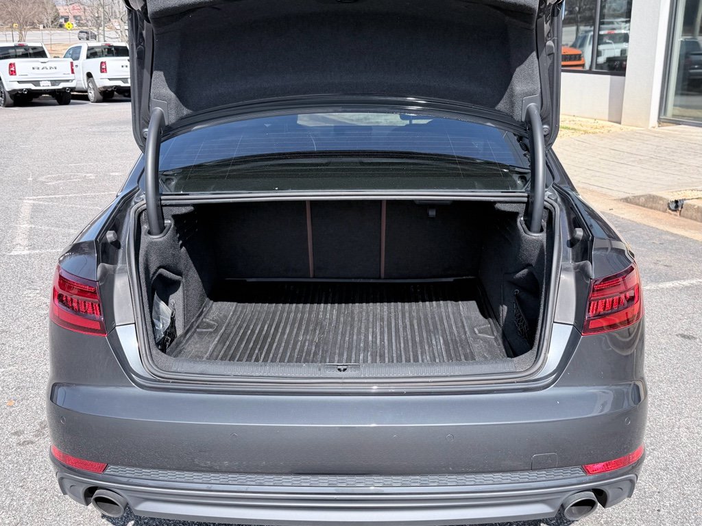 Used 2018 Audi A4 2.0T Prestige w/ Prestige Package AWD/4WD image 9