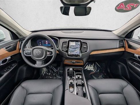 Used 2024 Volvo XC90 B6 Plus w/ Protection Package Premier image 19