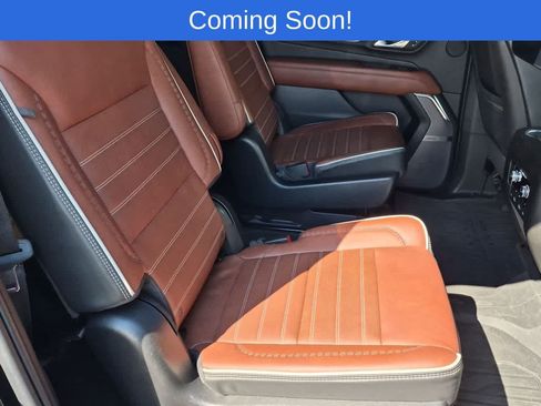 Used 2023 GMC Yukon XL Denali Ultimate AWD/4WD image 21