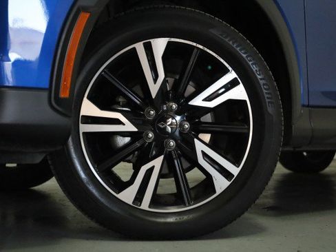 Used 2023 Mitsubishi Eclipse Cross SE image 3