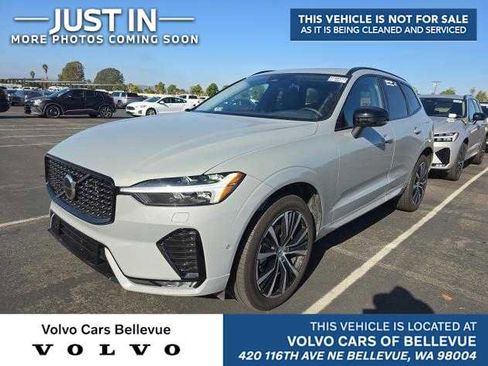 Certified 2025 Volvo XC60 B5 Plus image 1