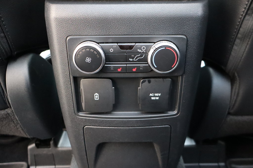 Used 2022 Ford Explorer Limited w/ Equipment Group 301A AWD/4WD image 27