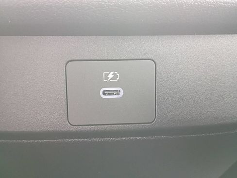 New 2026 Nissan Sentra SR w/ Floor Mat Package FWD image 26