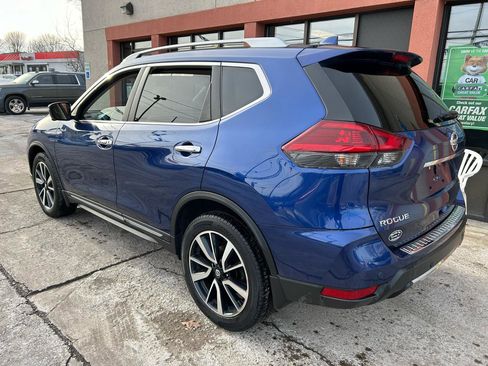 Used 2019 Nissan Rogue SL w/ Premium Package image 4