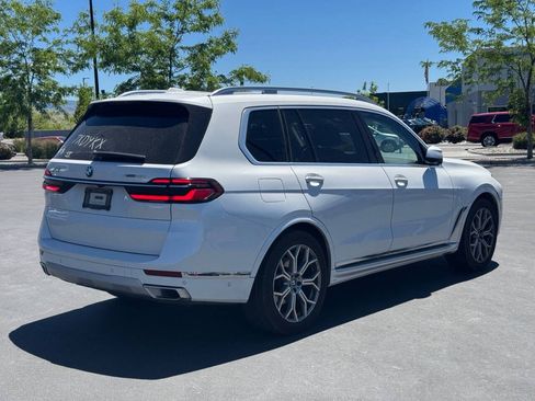 Used 2026 BMW X7 xDrive40i AWD/4WD image 7