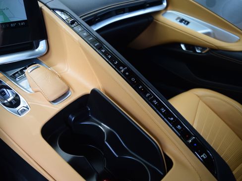 Used 2022 Chevrolet Corvette Stingray Preferred Conv w/ Z51 Performance Package image 11